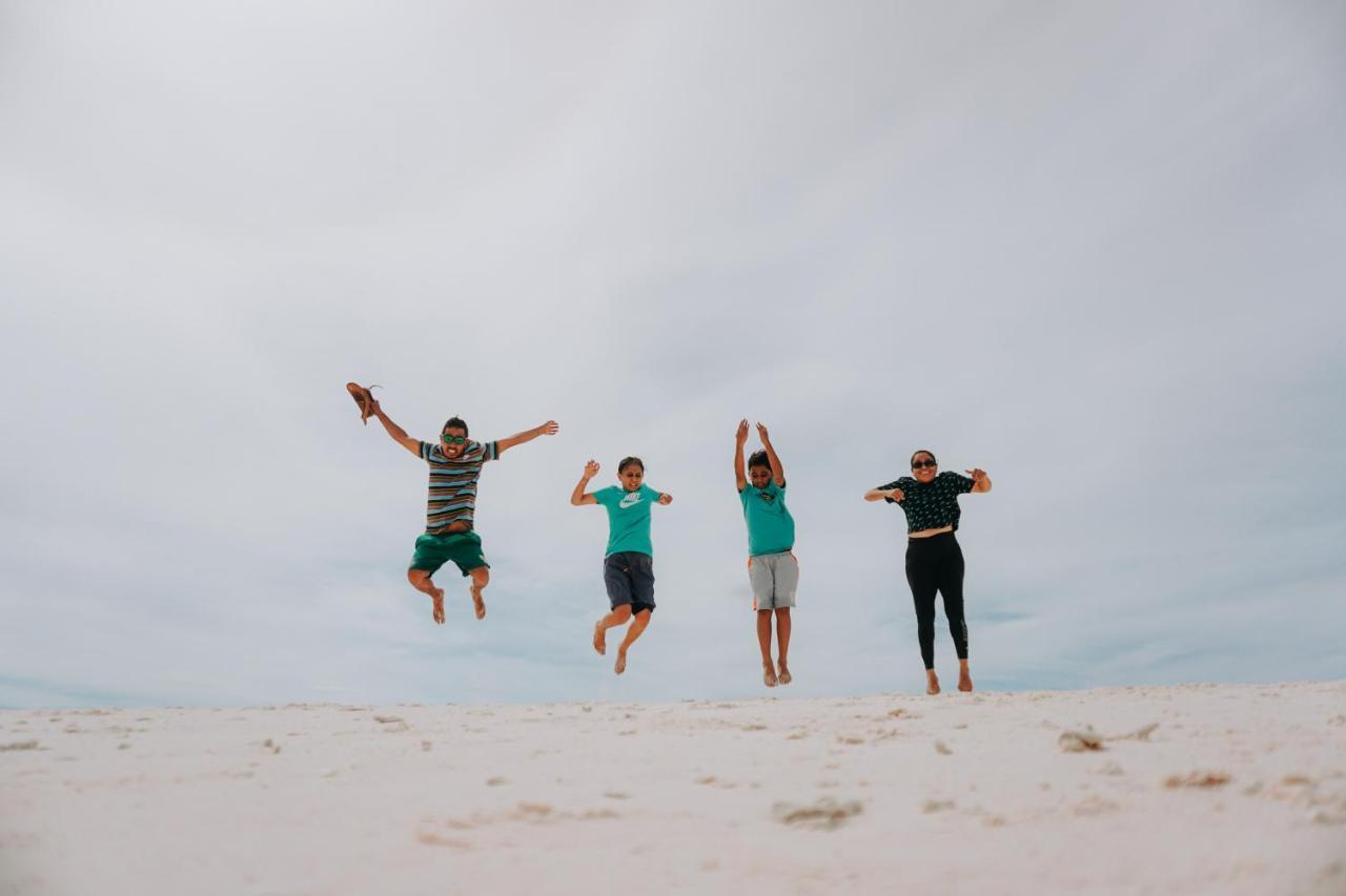 Komodoku One Love Homestay And Tour Labuan Bajo Buitenkant foto