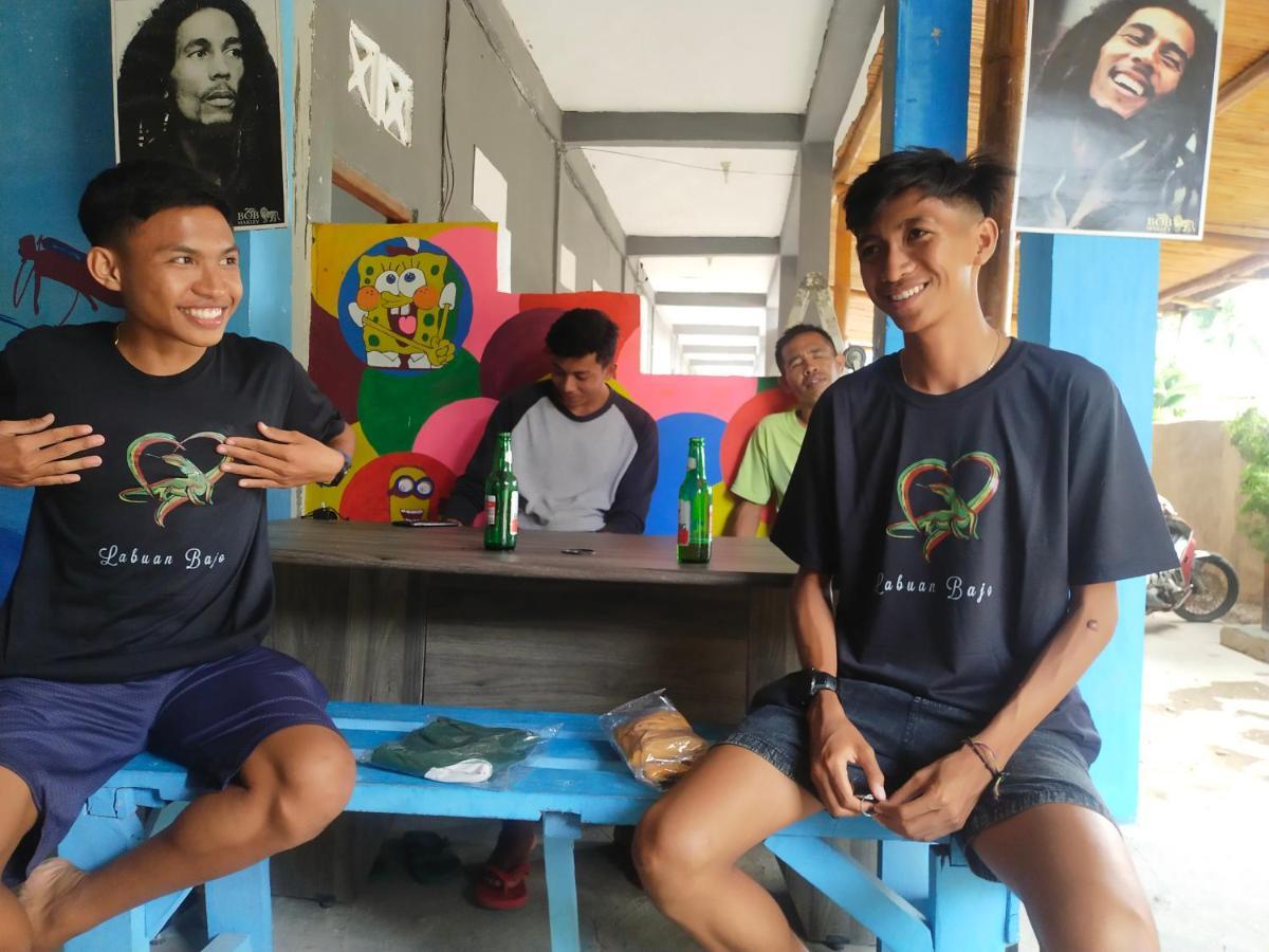 Komodoku One Love Homestay And Tour Labuan Bajo Buitenkant foto